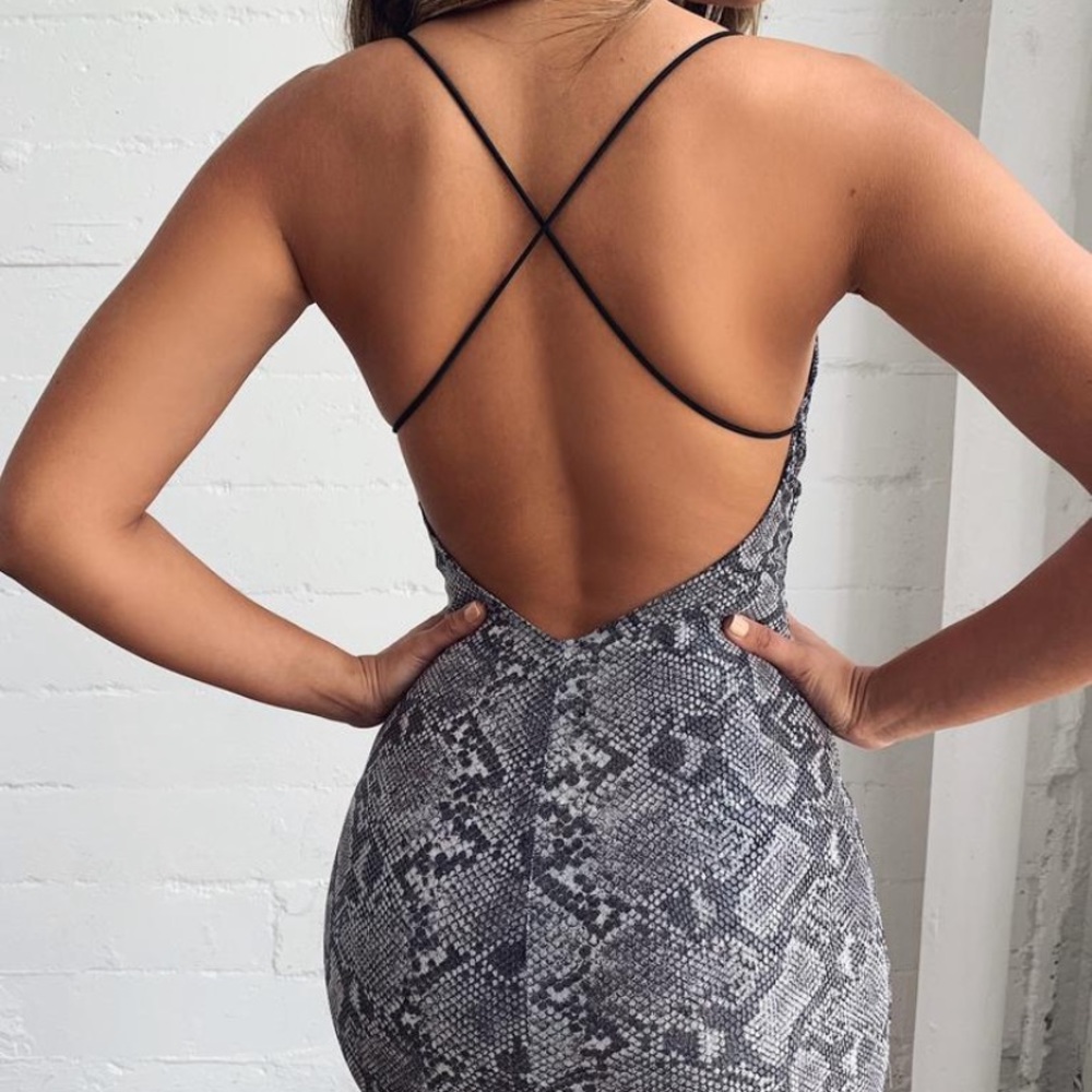 Dress - Picture 3 of 7